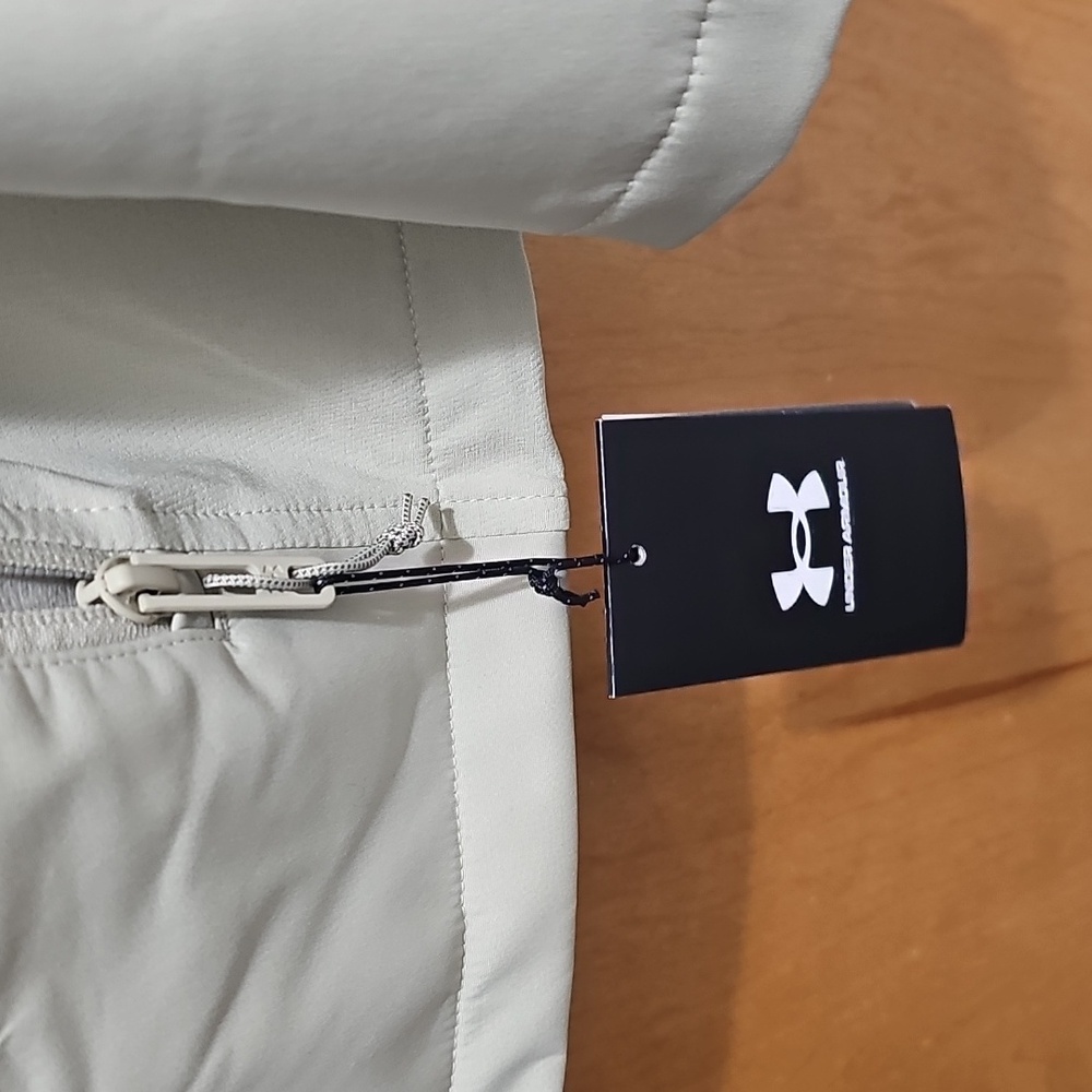Under Armour Jacket - Picture 4 of 6